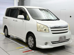 2010 Toyota Noah X Smart Edition